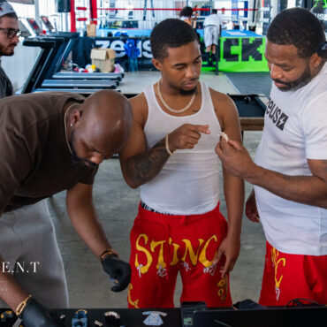 Dr. Trev fits a custom Dental Rite GrillzTainer at the Zeus Network Locked In-A-Thon fight camp - Di-VerZe E.N.T coverage 05