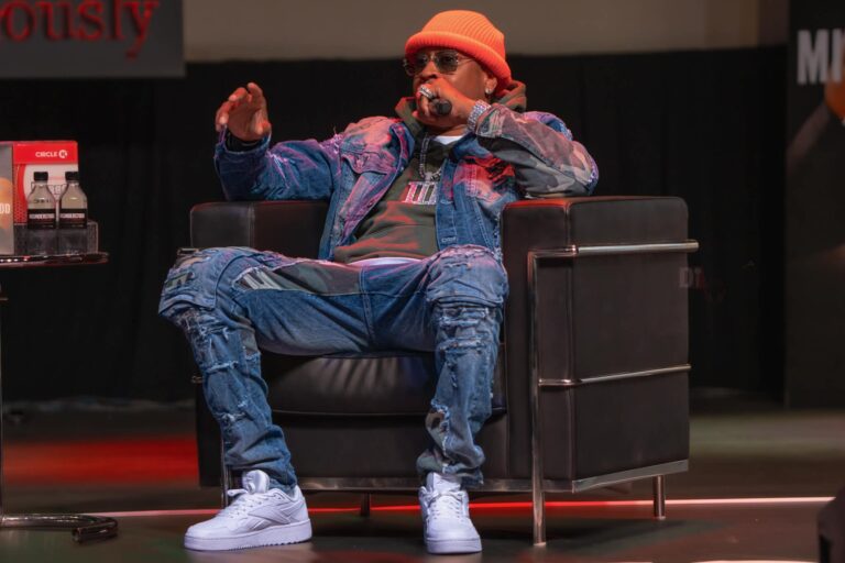 Allen Iverson at the Misunderstood book signing hosted by T.I., celebrity event photography by Rijoun Murphy (DJ Ray) of Di-VerZe E.N.T (04)