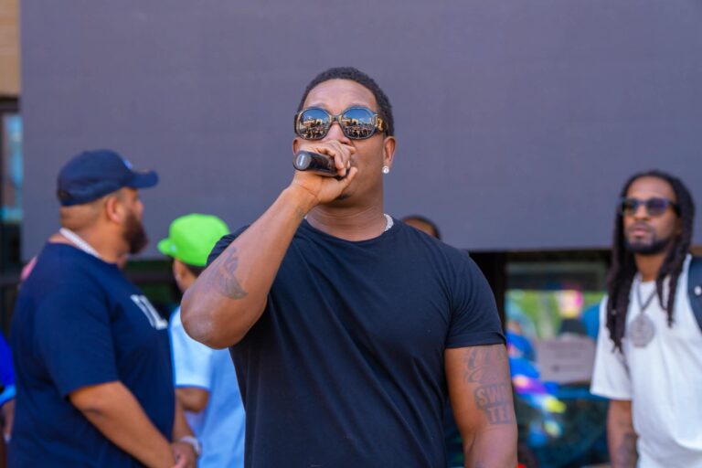 Yung Joc at the 2nd Annual Southside Day Atlanta with Streetz 94.5, event photography by Rijoun Murphy (DJ Ray) of Di-VerZe E.N.T (06)